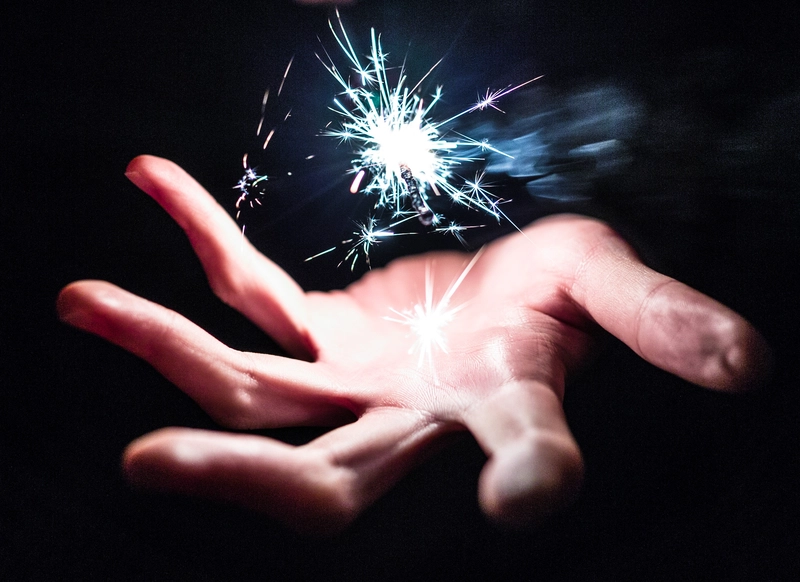 照片由 Mervyn Chan 在 Unsplash 上拍摄