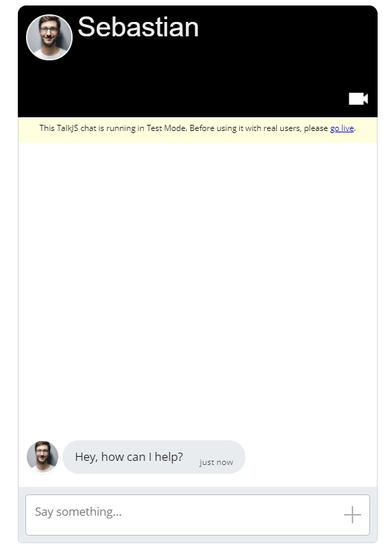 自定义 UI 聊天截图