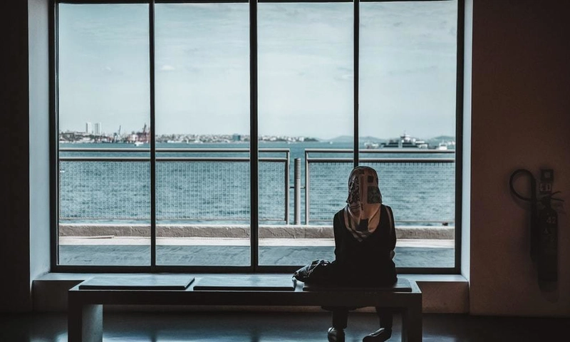 照片由 Maria Teneva 拍摄,来自 Unsplash