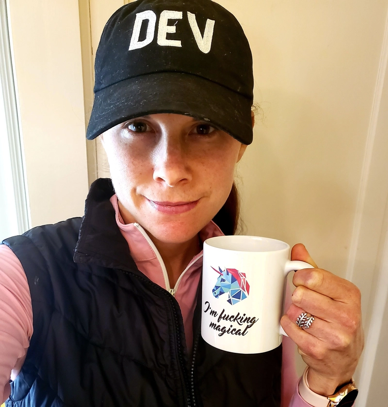 莫莉的个人资料图片