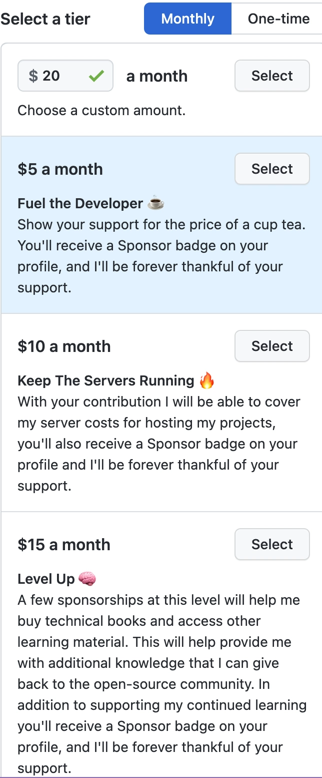 此图显示，您可以选择赞助自定义金额或每月固定金额。每个等级都包含一个可爱的描述，说明这笔钱将用于哪些用途。例如，每月 15 美元将帮助这位技术专家购买技术书籍和其他学习资料。